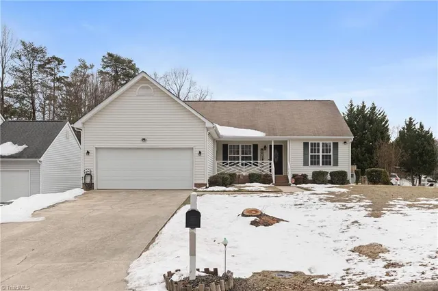 $335,000 | 5800 Edgebrook Court, Jamestown, NC 27282