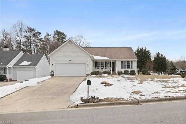 $335,000 | 5800 Edgebrook Court, Jamestown, NC 27282