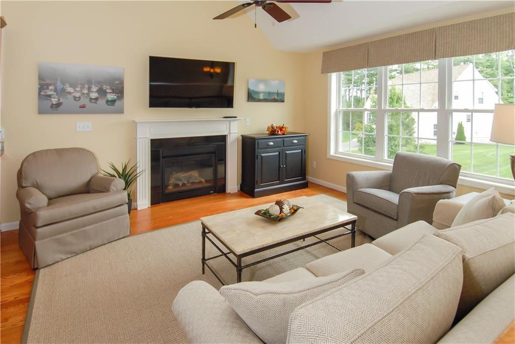 304 Clubhouse Road Wells, ME 04090 - Photo 8 of 27 Large Sun filled Rooms