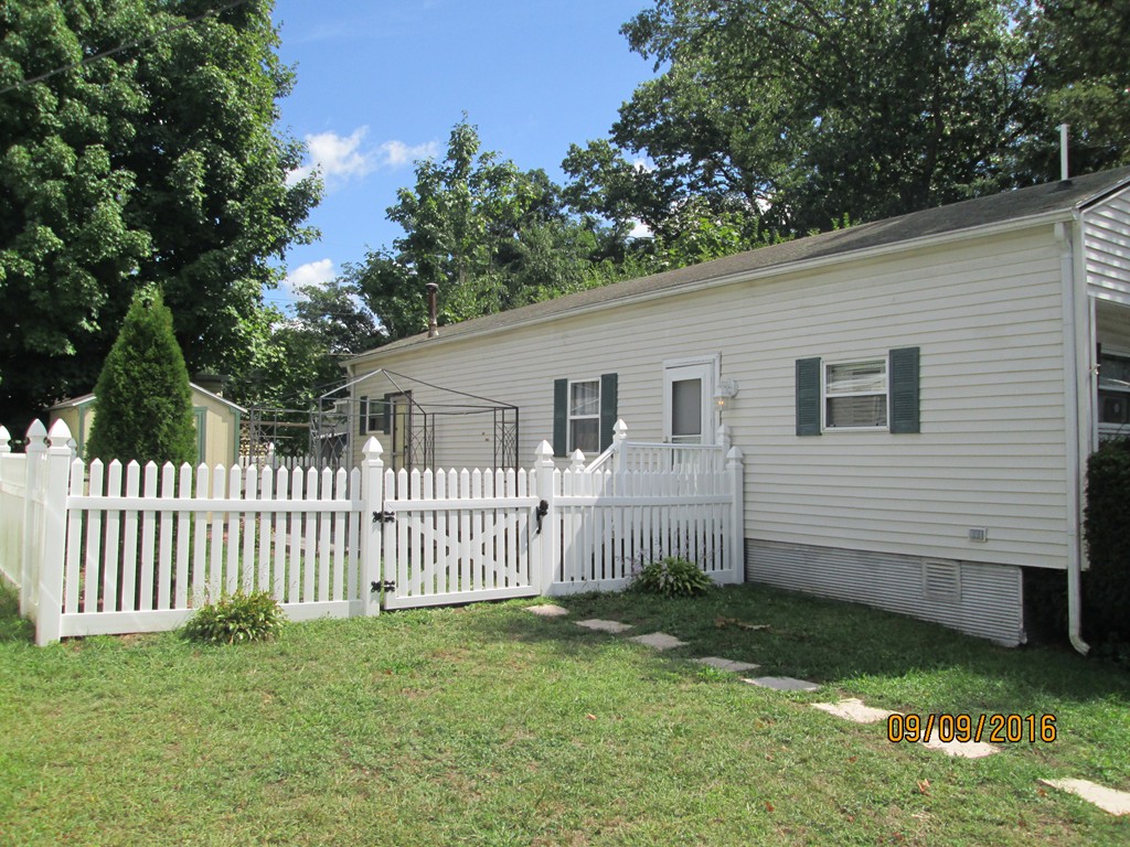 61 Better Way Springfield, MA 01119 - Photo 2 of 14 Gallery Image 2
