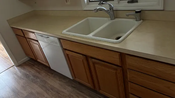 $2,550 | 155 Seymour Avenue, Grayslake, IL 60030