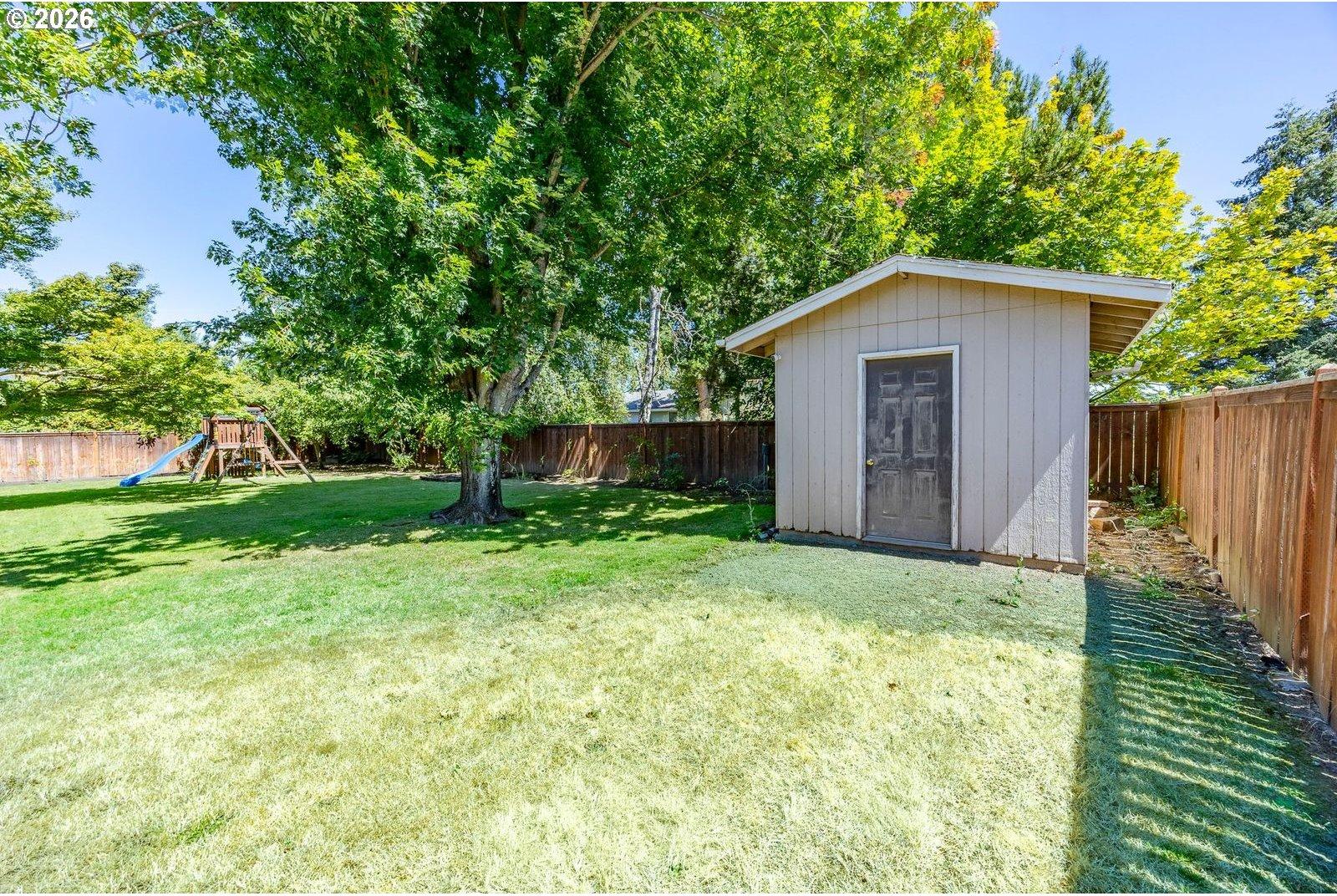2219 19th Street Springfield, OR 97477 - Photo 37 of 42 Gallery Image 37