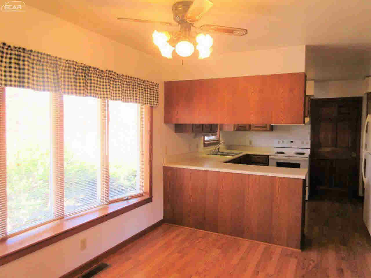 6314 North Webster Road Mount Morris, MI 48458 - Photo 11 of 27 21262957-10.JPG