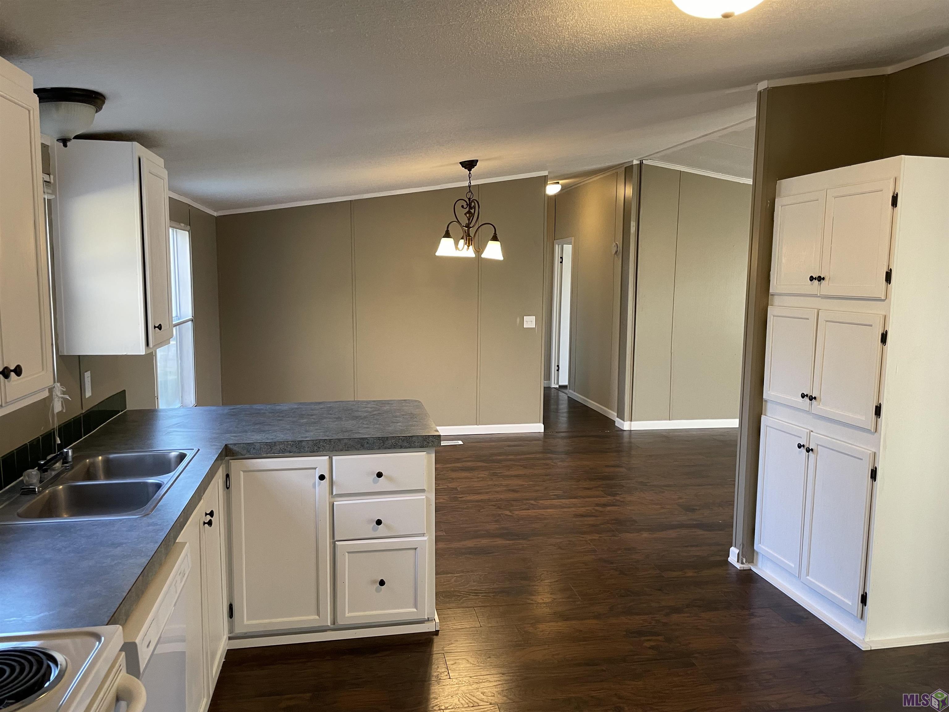 12201 Arnold Road Walker, LA 70785 - Photo 9 of 13 Gallery Image 9