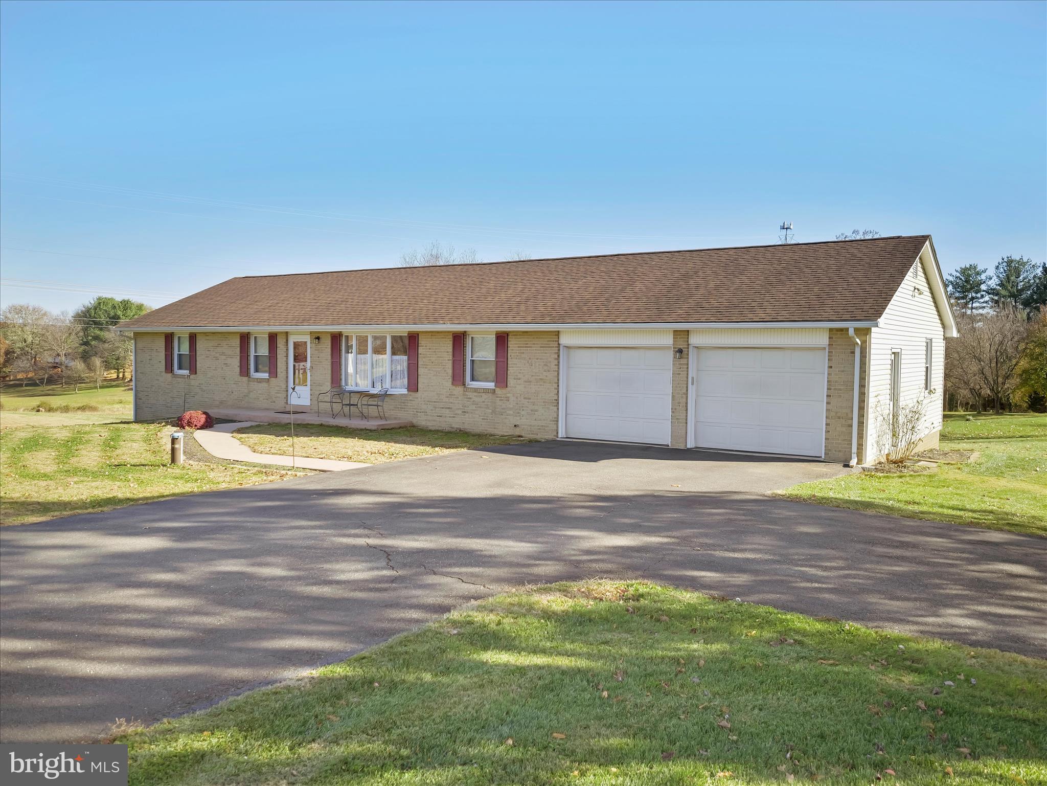 6527 Morningside Court Middletown, MD 21769 - Photo 4 of 42 a view of swimming pool of the house