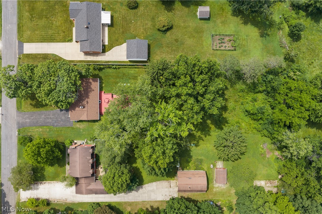 5768 Nolley Road Akron, OH 44319 - Photo 32 of 38 Expansive property featuring three distinct structures and verdant landscaping
