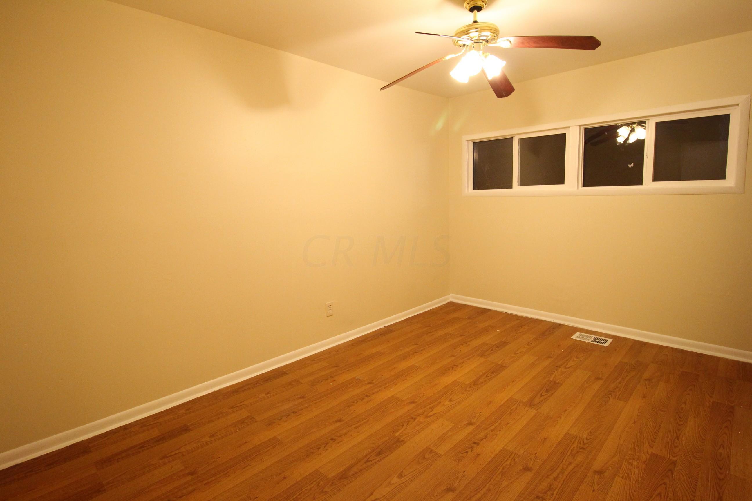 877 Derrer Road Columbus, OH 43204 - Photo 10 of 22