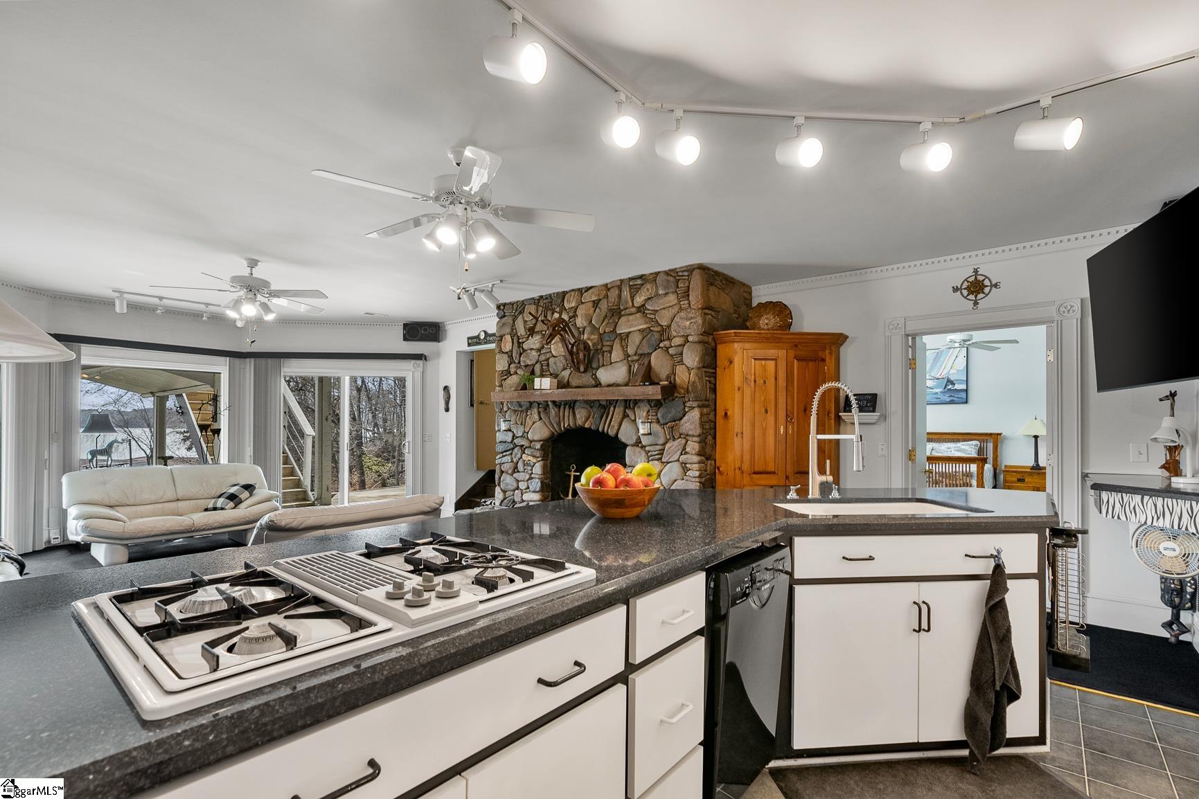 243 Dockside Way Anderson, SC 29625 - Photo 31 of 47