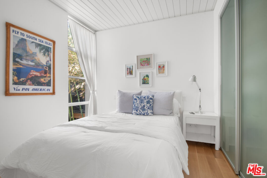 24554 Malibu Road Malibu, CA 90265 - Photo 17 of 32