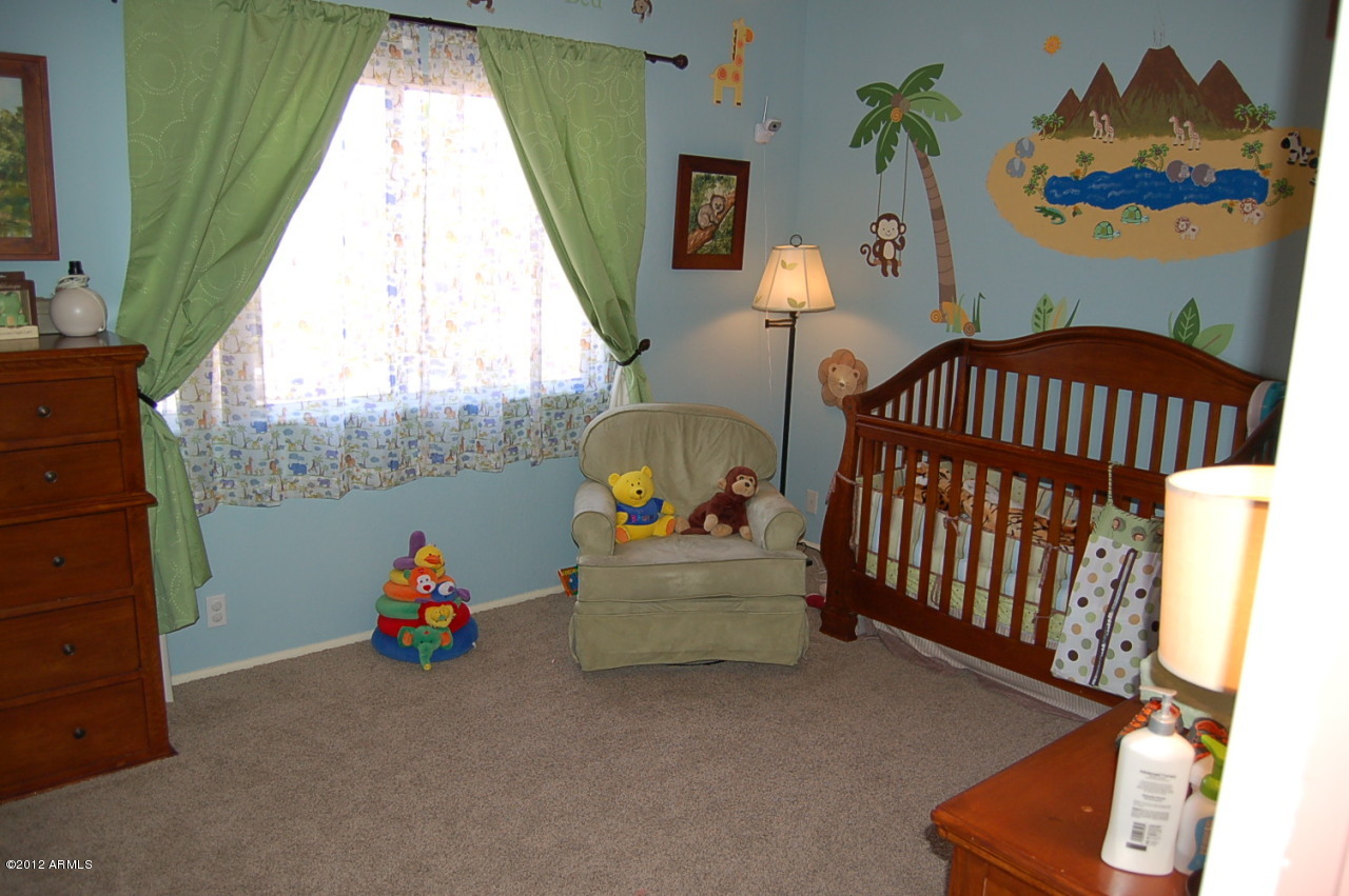 1242 East Presidio Road Phoenix, AZ 85022 - Photo 17 of 30 .