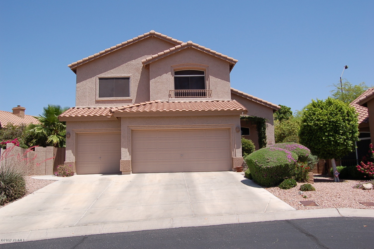 1242 East Presidio Road Phoenix, AZ 85022 - Photo 2 of 30 .