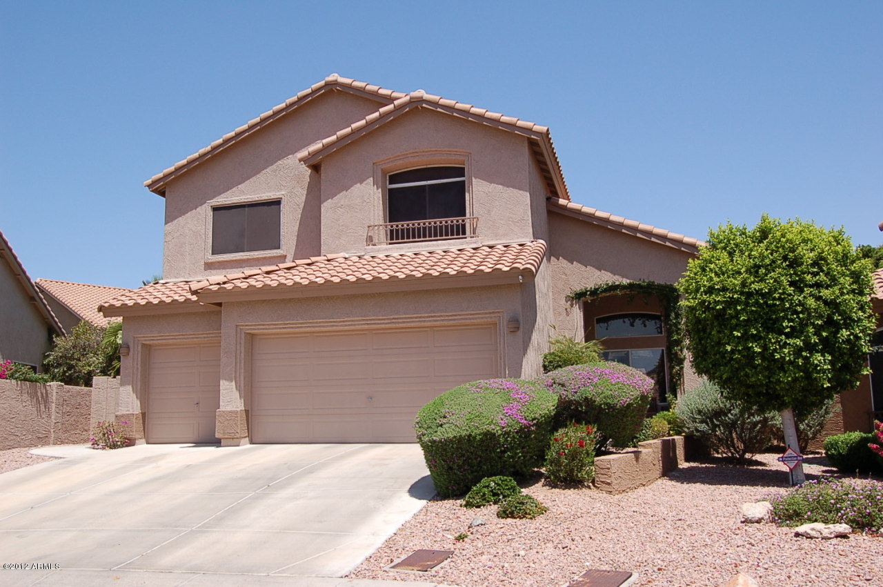 1242 East Presidio Road Phoenix, AZ 85022 - Photo 3 of 30 .