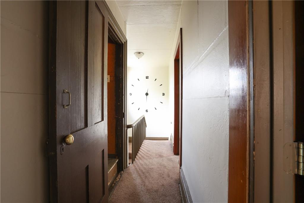 1845 Ley Street Pittsburgh, PA 15212 - Photo 20 of 41 a view of hallway with shower