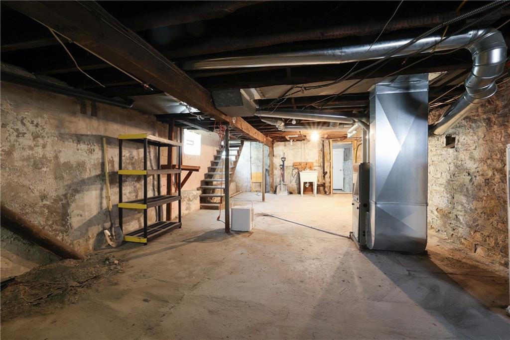 1845 Ley Street Pittsburgh, PA 15212 - Photo 26 of 41 a view of empty room