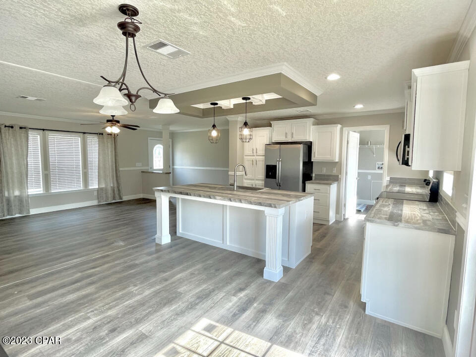 1095 Cutchens Road Southport, FL 32409 - Photo 5 of 33