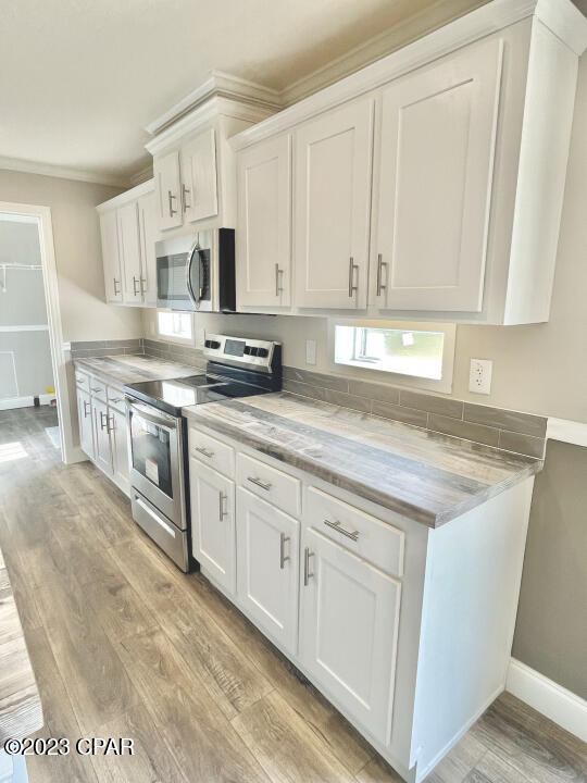 1095 Cutchens Road Southport, FL 32409 - Photo 9 of 33