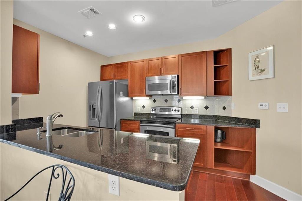 325 East Paces Ferry Road Northeast, Unit 1411 Atlanta, GA 30305 - Photo 21 of 37