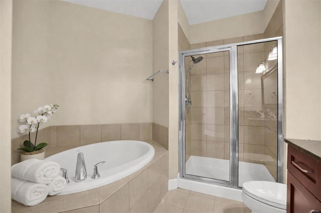 325 East Paces Ferry Road Northeast, Unit 1411 Atlanta, GA 30305 - Photo 8 of 37