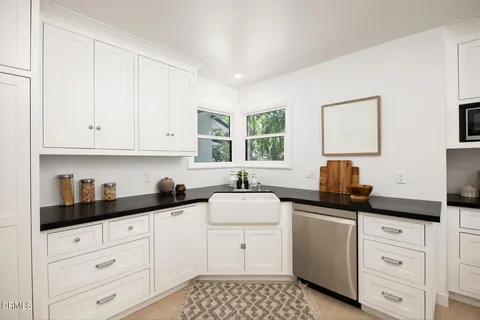 $1,730,000 | 1200 Fernside Drive, La Canada Flintridge, CA 91011