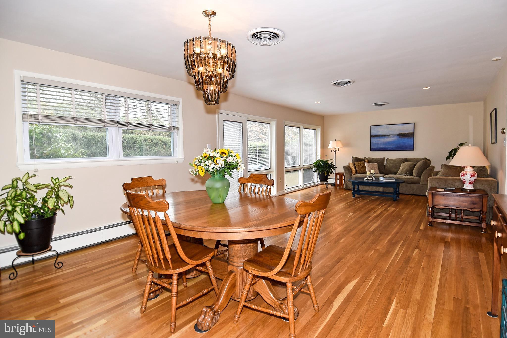 701 Springloch Road Silver Spring, MD 20904 - Photo 4 of 30 Dining Room
