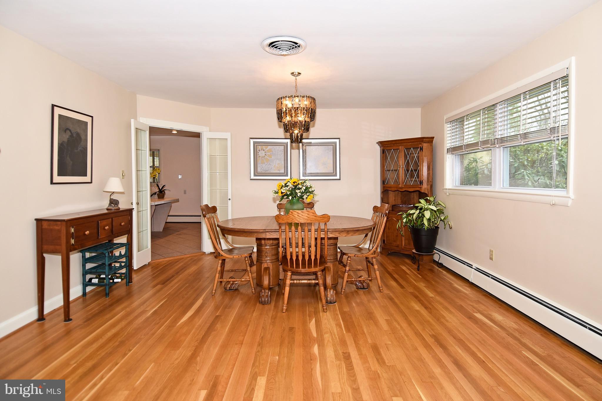 701 Springloch Road Silver Spring, MD 20904 - Photo 7 of 30 Dining Room