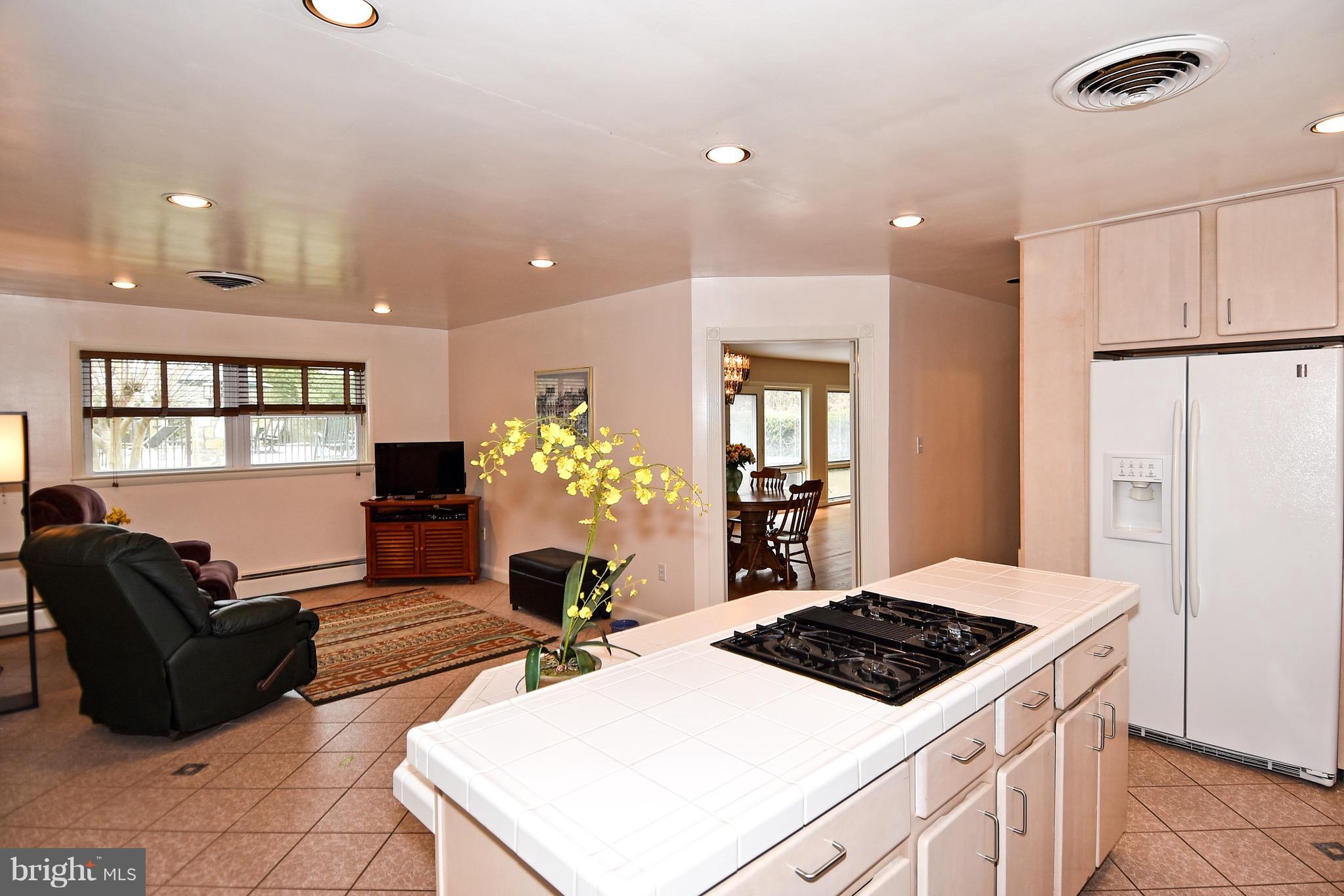 701 Springloch Road Silver Spring, MD 20904 - Photo 10 of 30 Kitchen and Family Room
