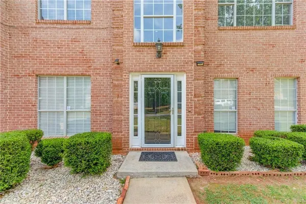 $2,500 | 3895 Kingsbrook Boulevard, Decatur, GA 30034