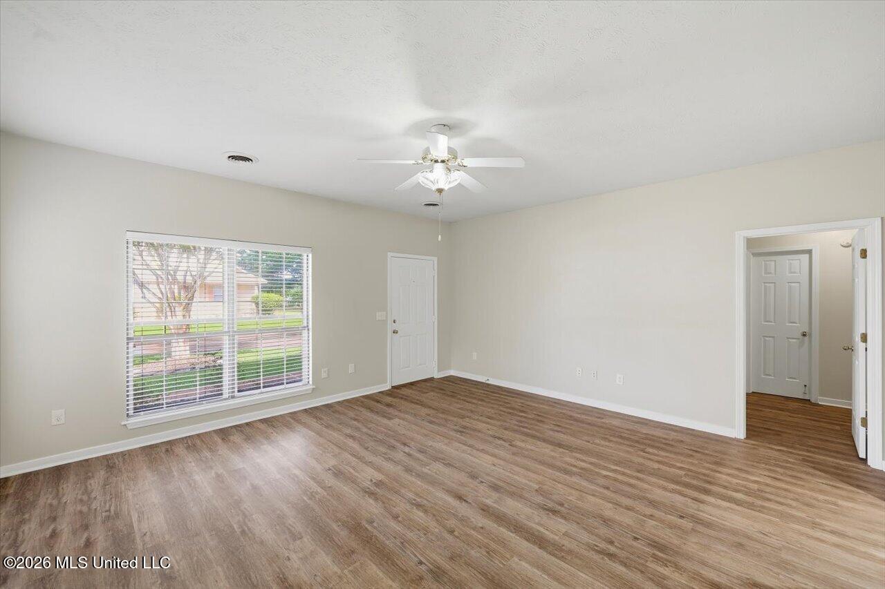 214 Waterfall Way Clinton, MS 39056 - Photo 6 of 28 06-214 Waterfall Way _ Hometoursms.com