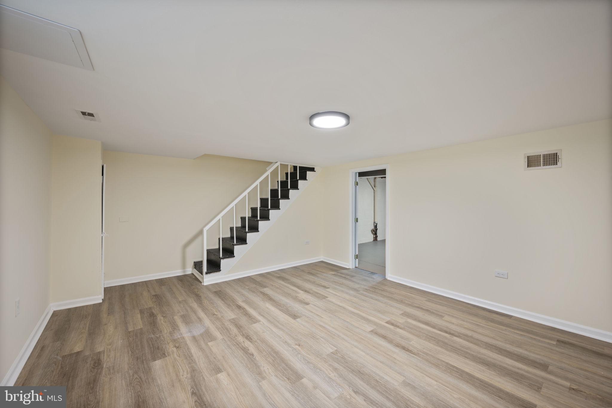 1632 Northwick Road Baltimore, MD 21218 - Photo 16 of 39