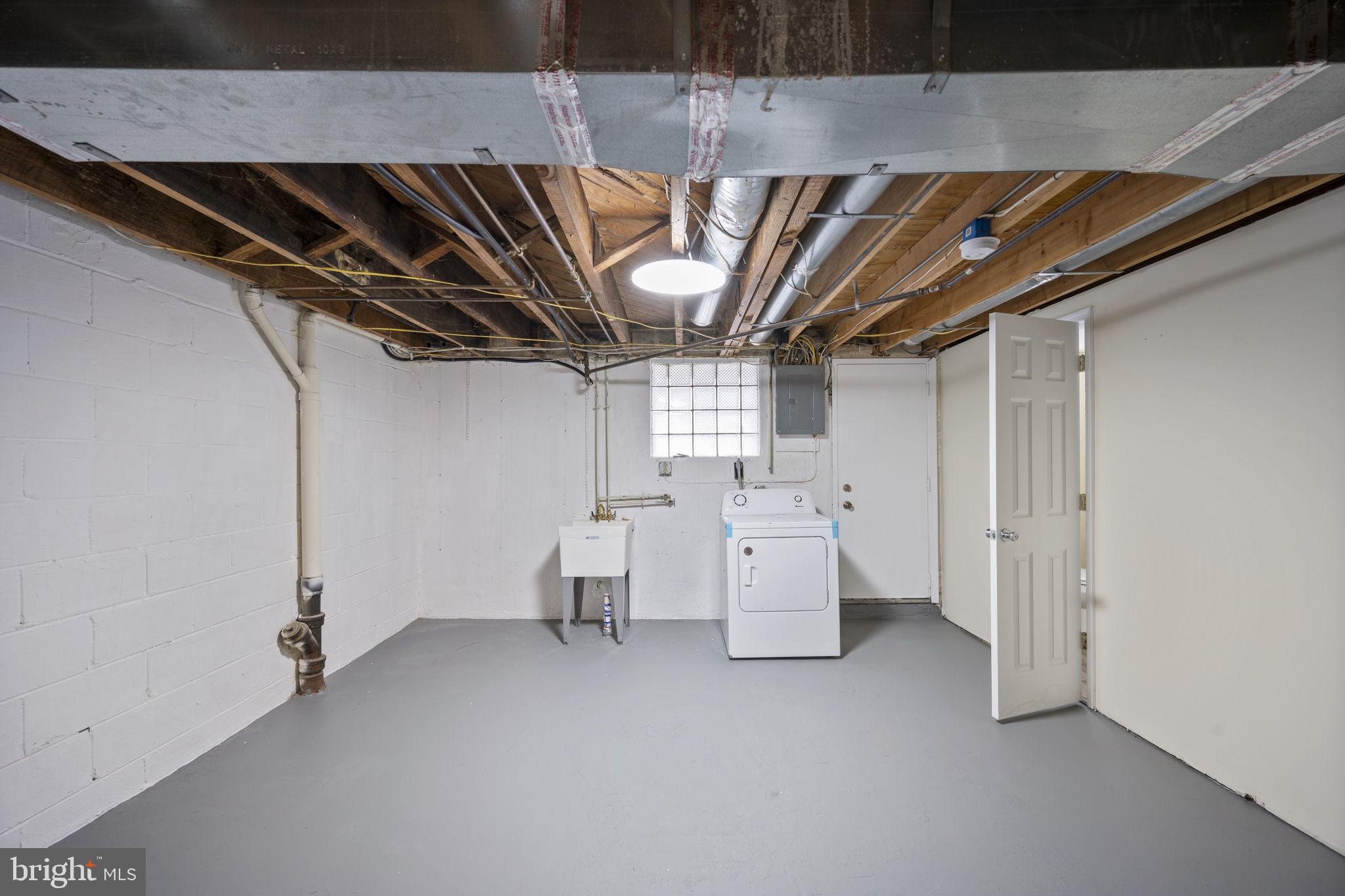 1632 Northwick Road Baltimore, MD 21218 - Photo 17 of 39