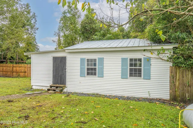 $413,000 | 149 Huffmantown Road, Richlands, NC 28574