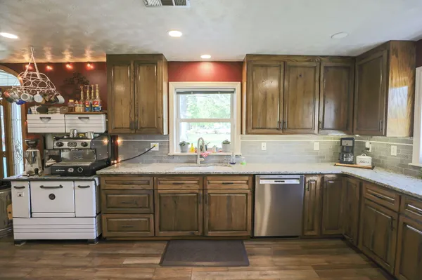$560,000 | 9466 Clarks Mill Road, Avera, GA 30803