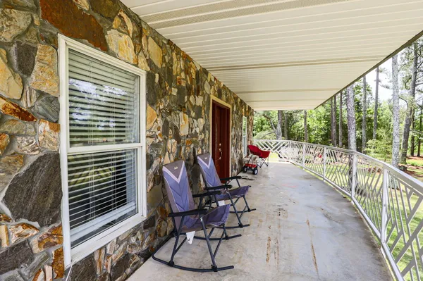 $560,000 | 9466 Clarks Mill Road, Avera, GA 30803