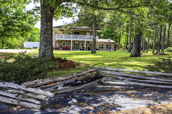 $560,000 | 9466 Clarks Mill Road, Avera, GA 30803