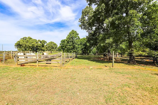 $560,000 | 9466 Clarks Mill Road, Avera, GA 30803