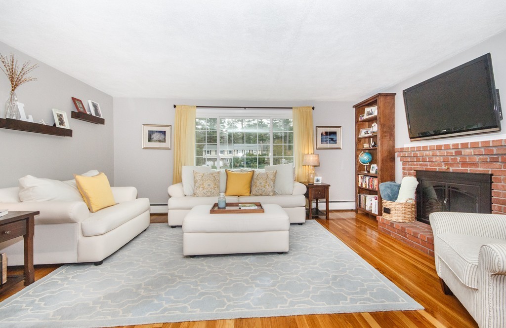 8 Pine Ridge Road North Reading, MA 01864 - Photo 6 of 24 Gallery Image 6