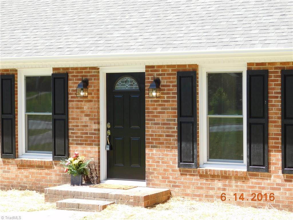 1621 Bolingbroke Road High Point, NC 27265 - Photo 3 of 21 Gallery Image 3