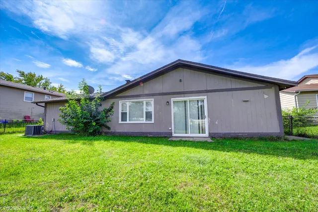 $3,185 | 17861 Princeton Lane, Country Club Hills, IL 60478