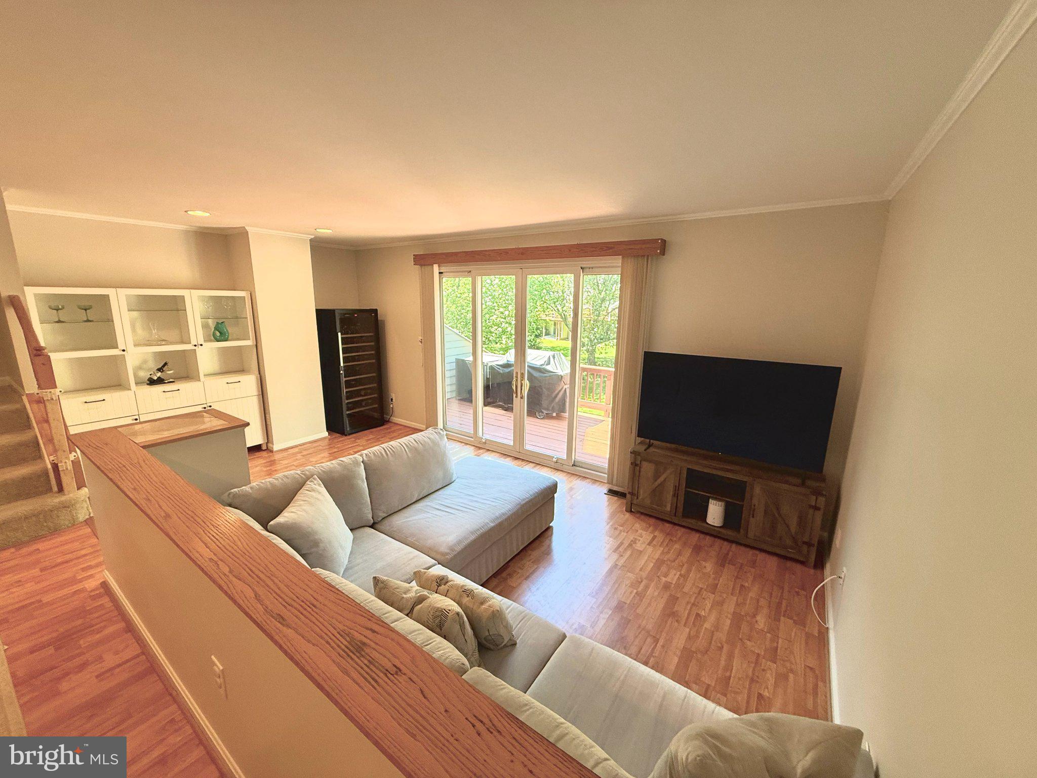 5081 Columbia Road, Unit 17 105 Columbia, MD 21044 - Photo 12 of 40 Bright and airy living space retreat.