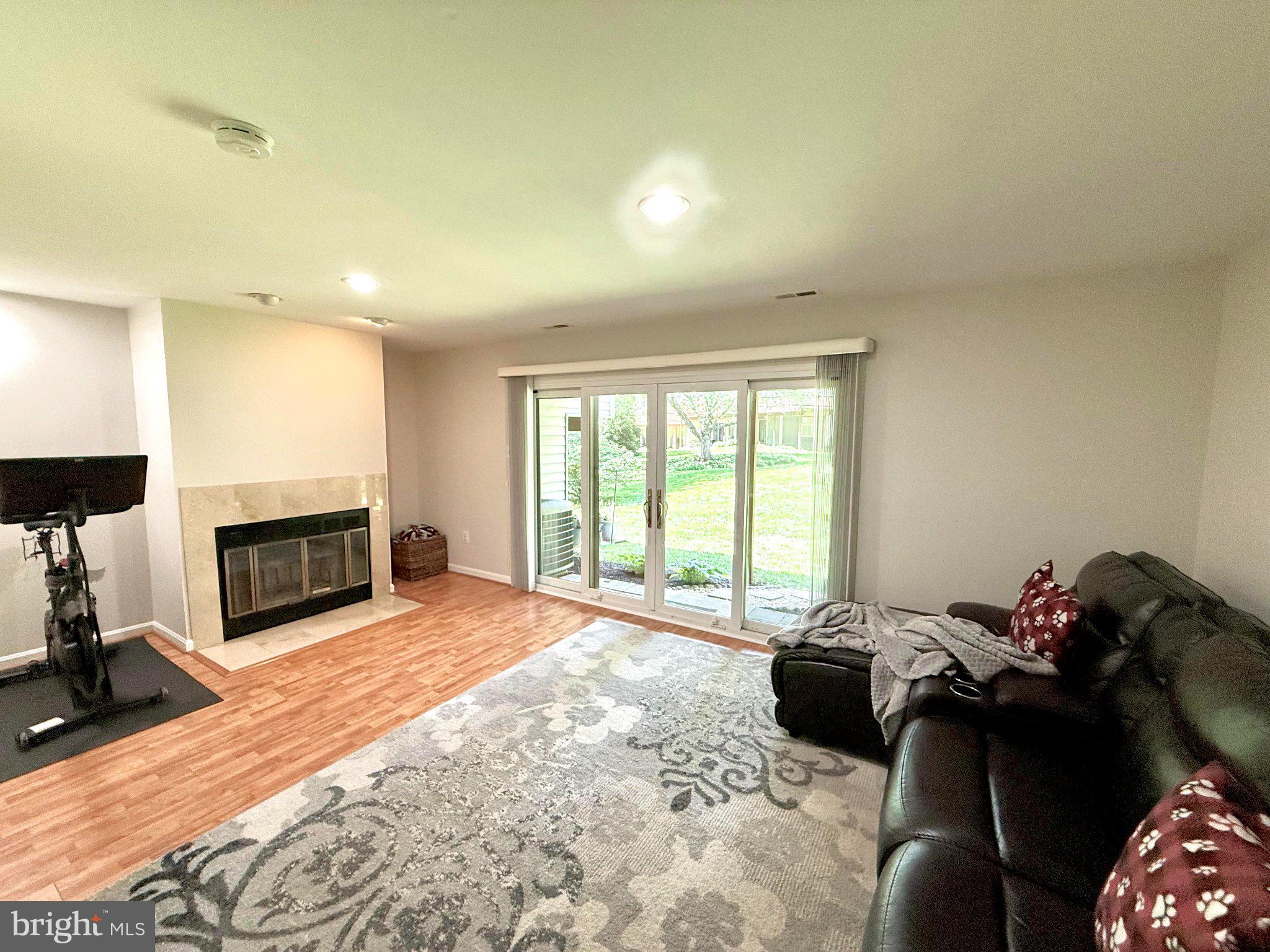 5081 Columbia Road, Unit 17 105 Columbia, MD 21044 - Photo 36 of 40 Bright and inviting living space.