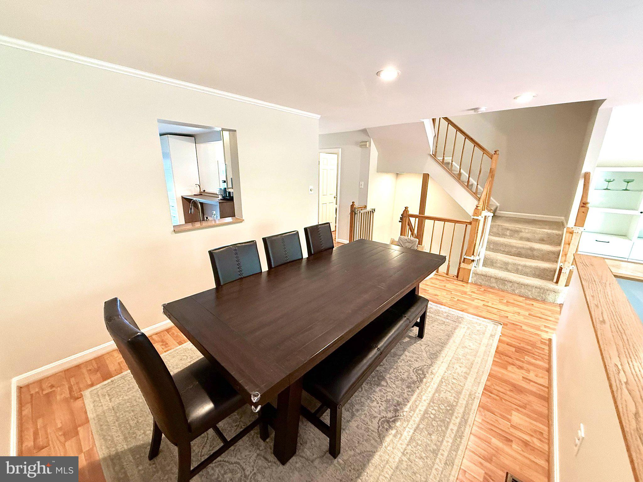 5081 Columbia Road, Unit 17 105 Columbia, MD 21044 - Photo 10 of 40 Spacious dining area with elegant design.