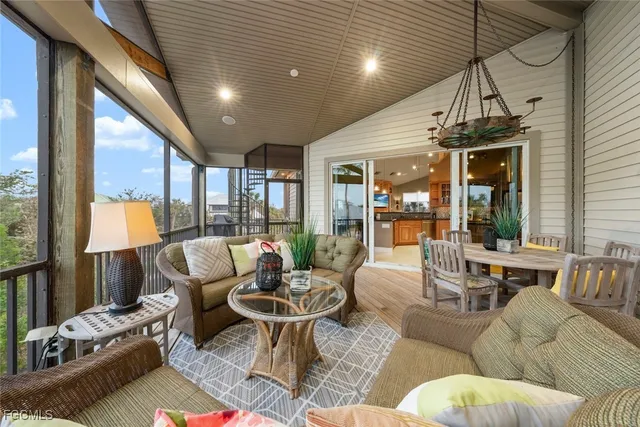 $1,395,000 | 4353 Gulf Pines Drive, Sanibel, FL 33957