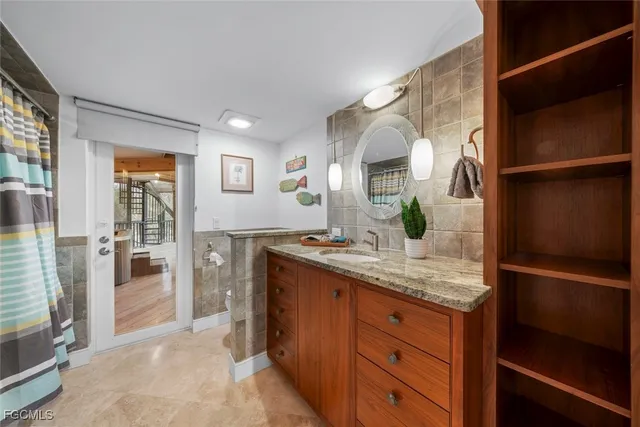 $1,395,000 | 4353 Gulf Pines Drive, Sanibel, FL 33957