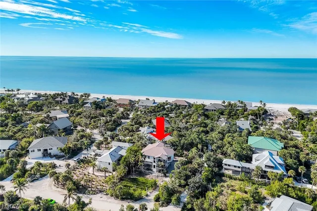 $1,395,000 | 4353 Gulf Pines Drive, Sanibel, FL 33957