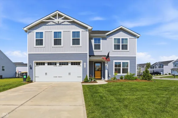 $349,900 | 9860 Oakmont E Drive, Pendleton, IN 46064
