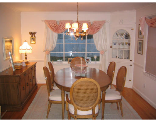 154 Emerson Street Springfield, MA 01118 - Photo 2 of 12 Gallery Image 2