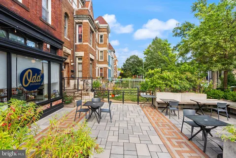$825,000 | 1335 Harvard Street Northwest, Unit 1, Washington, DC 20009
