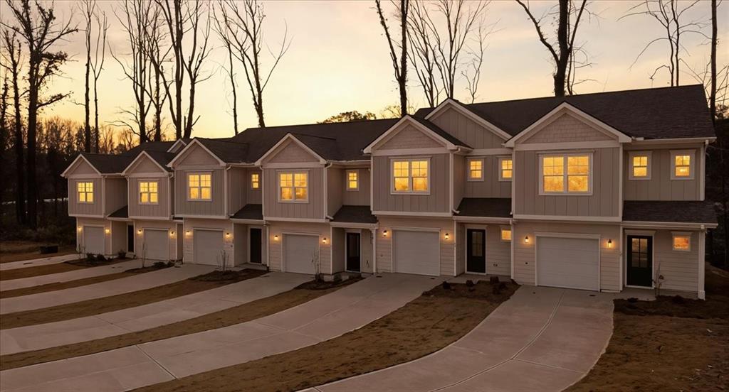 51 Wright Street, Unit 66 Lavonia, GA 30553 - Photo 43 of 47 a front view of a house with a yard