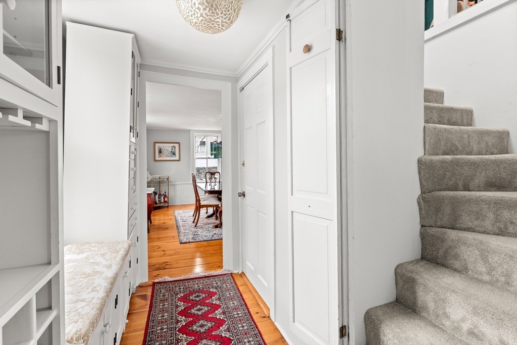 1 Mason Street, Unit 2 Marblehead, MA 01945 - Photo 18 of 36