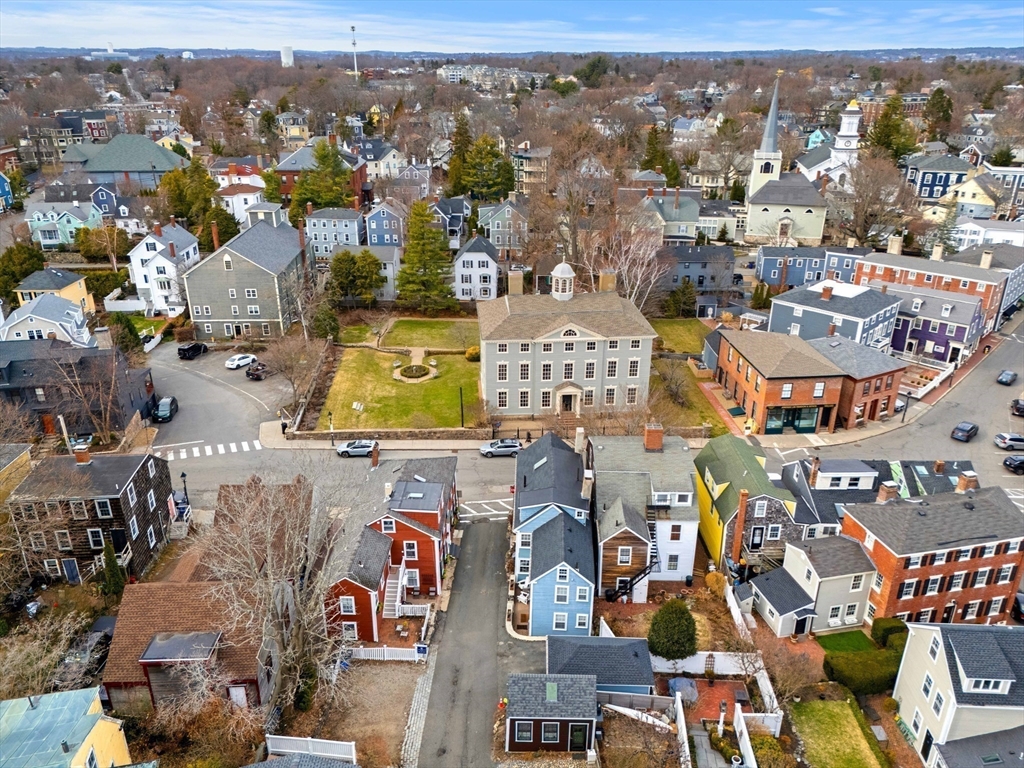1 Mason Street, Unit 2 Marblehead, MA 01945 - Photo 32 of 36